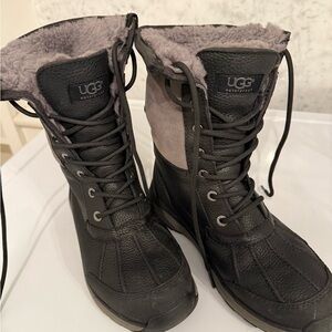UGG Women's Adirondack Black and Gray Winter Boots